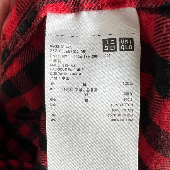 Uniqlo Red Plaid Authentic Flannel Shirt Women's M Collared Button Down Front - Picture 7 of 7